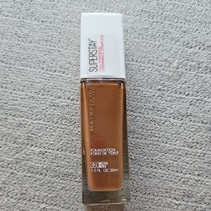 Maybelline SuperStay Foundation - 360 Mocha #15